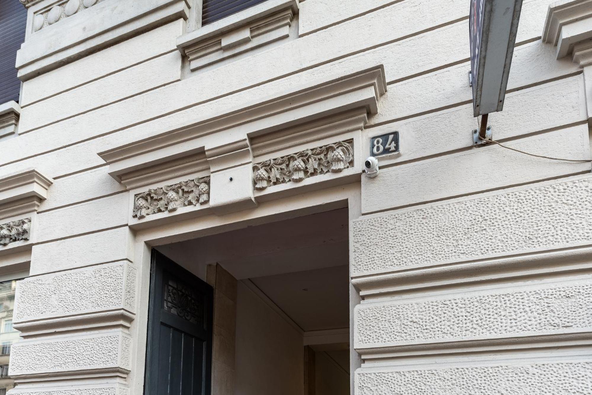 Luxury Apartment - Near Stazione Centrale, Milan