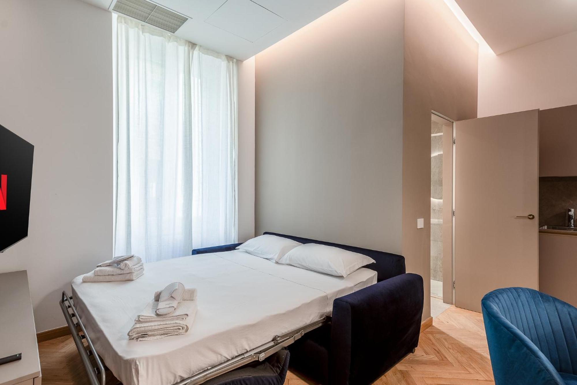 Luxury Apartment - Near Stazione Centrale — Photos 3